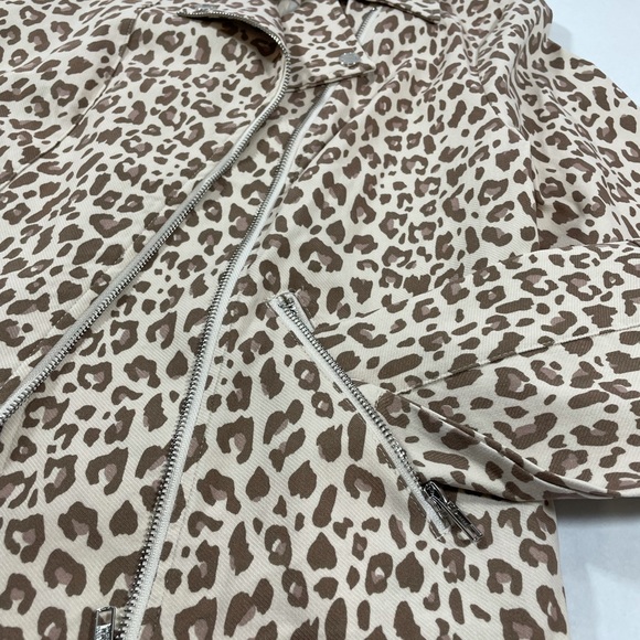 Sold. NWT cheetah jacket - Picture 2 of 5